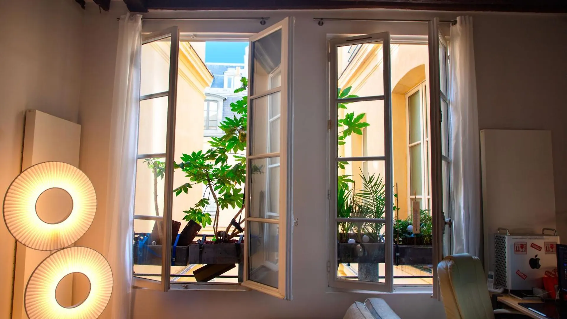 Superbe Et Inoubliable Appart Le Marais Paris Apartment