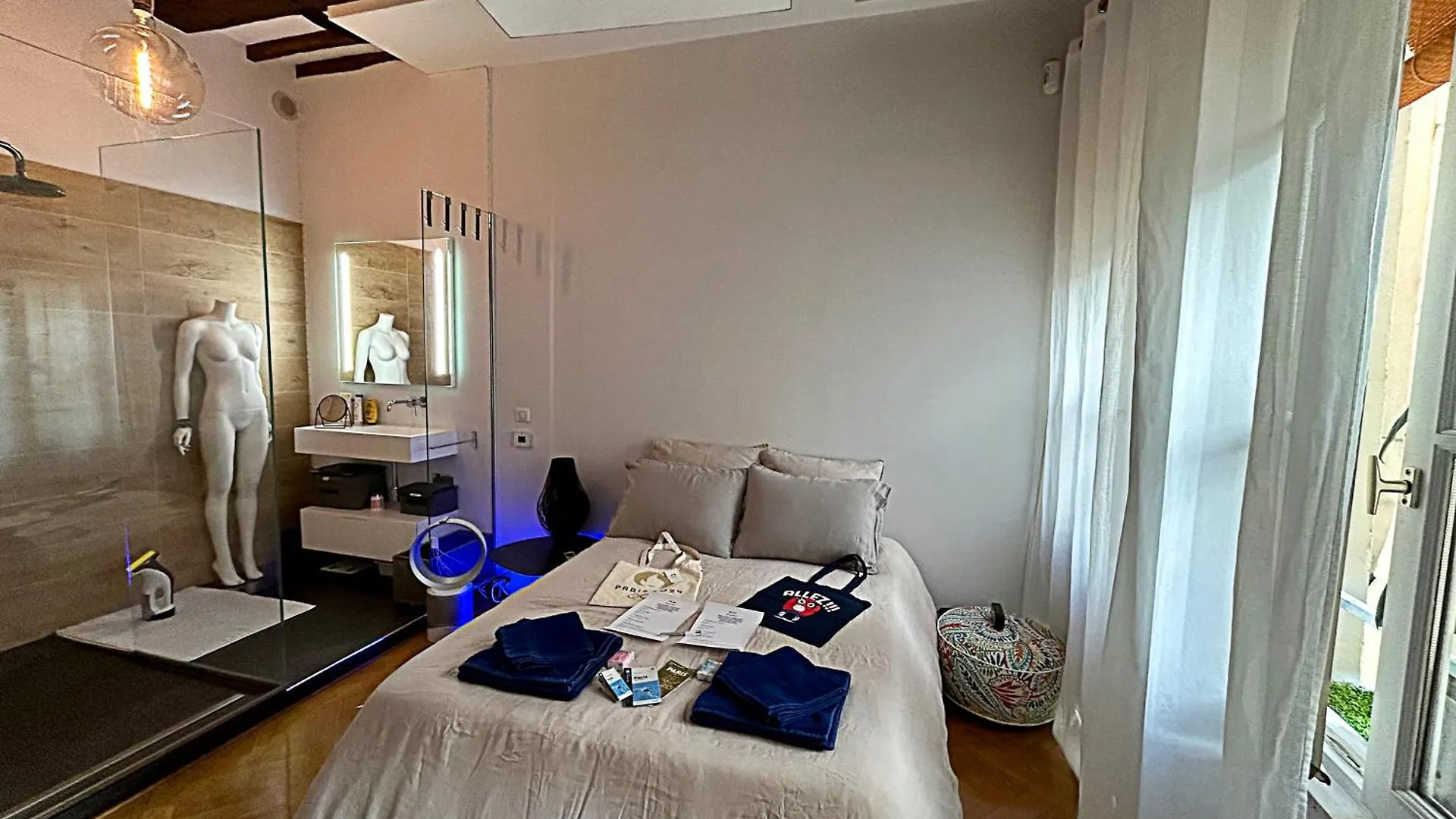 Superbe Et Inoubliable Appart Le Marais Paris Apartment